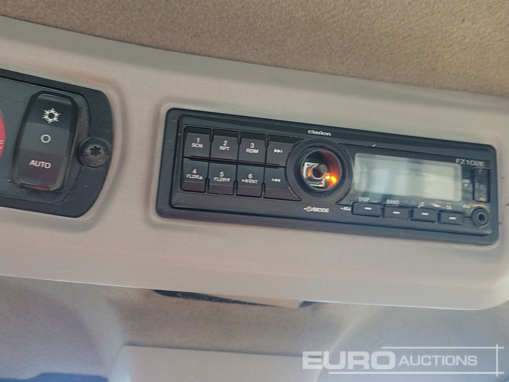 Chargeuse sur pneus 2017 CAT 938M: photos 45