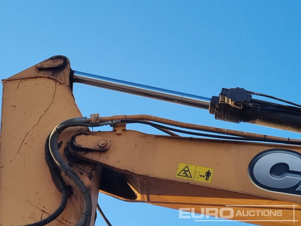 Pelle sur chenille 2017 Case CX300D: photos 26