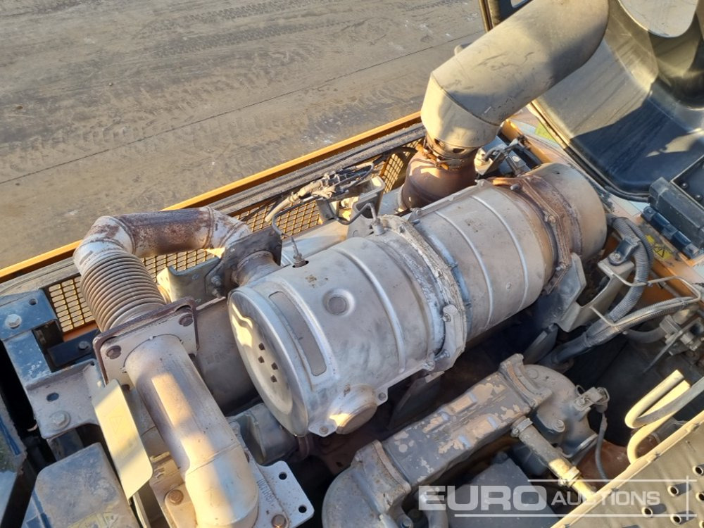 Pelle sur chenille 2017 Case CX300D: photos 37