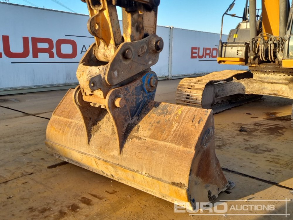 Pelle sur chenille 2017 Case CX300D: photos 32