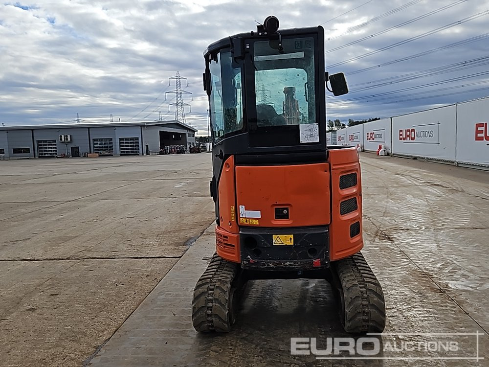 2017 Hitachi ZX26U-5A CR - Mini pelle: photos 4 2017 Hitachi ZX26U-5A CR - Mini pelle: photos 4