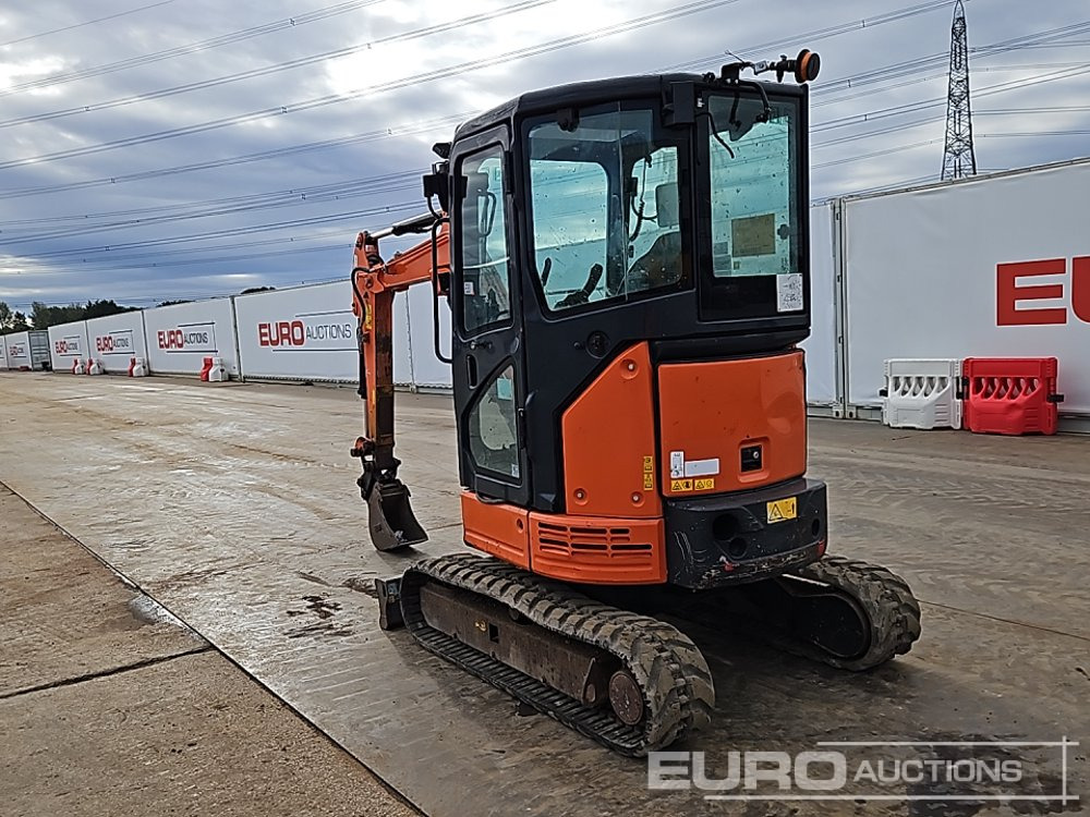2017 Hitachi ZX26U-5A CR - Mini pelle: photos 3 2017 Hitachi ZX26U-5A CR - Mini pelle: photos 3
