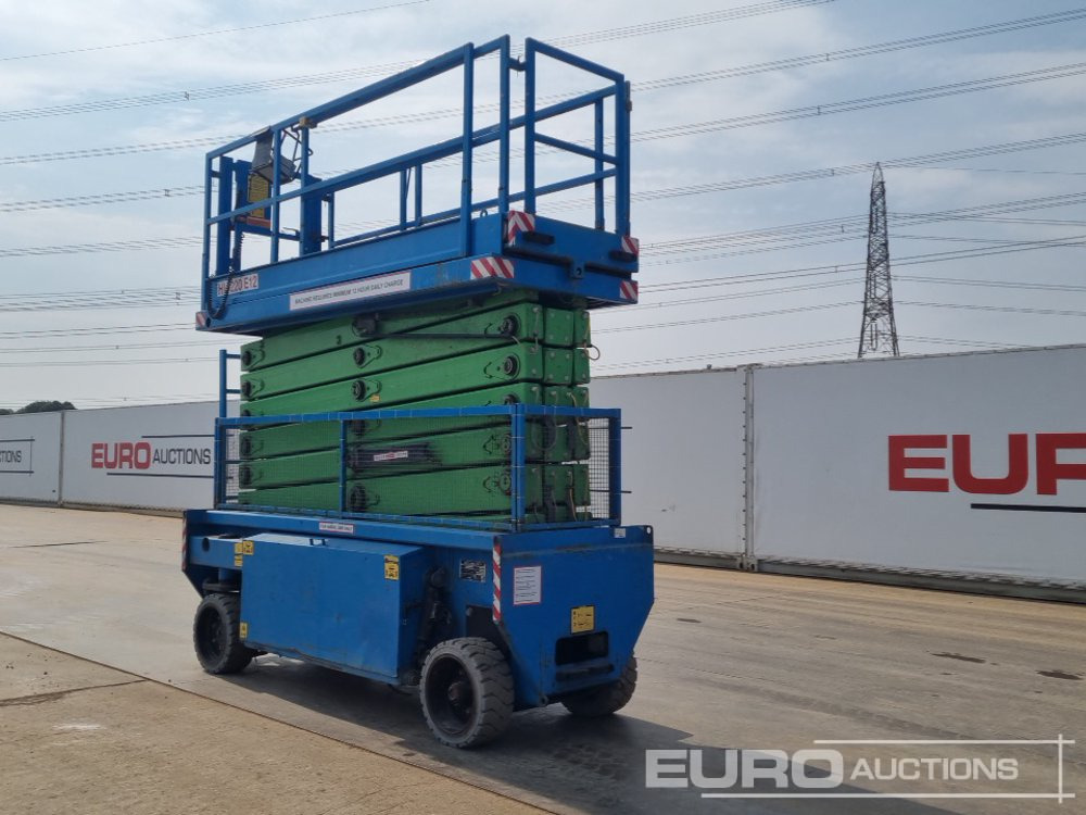2017 Holland Lift HL-220 E12 - Nacelle: photos 3 2017 Holland Lift HL-220 E12 - Nacelle: photos 3