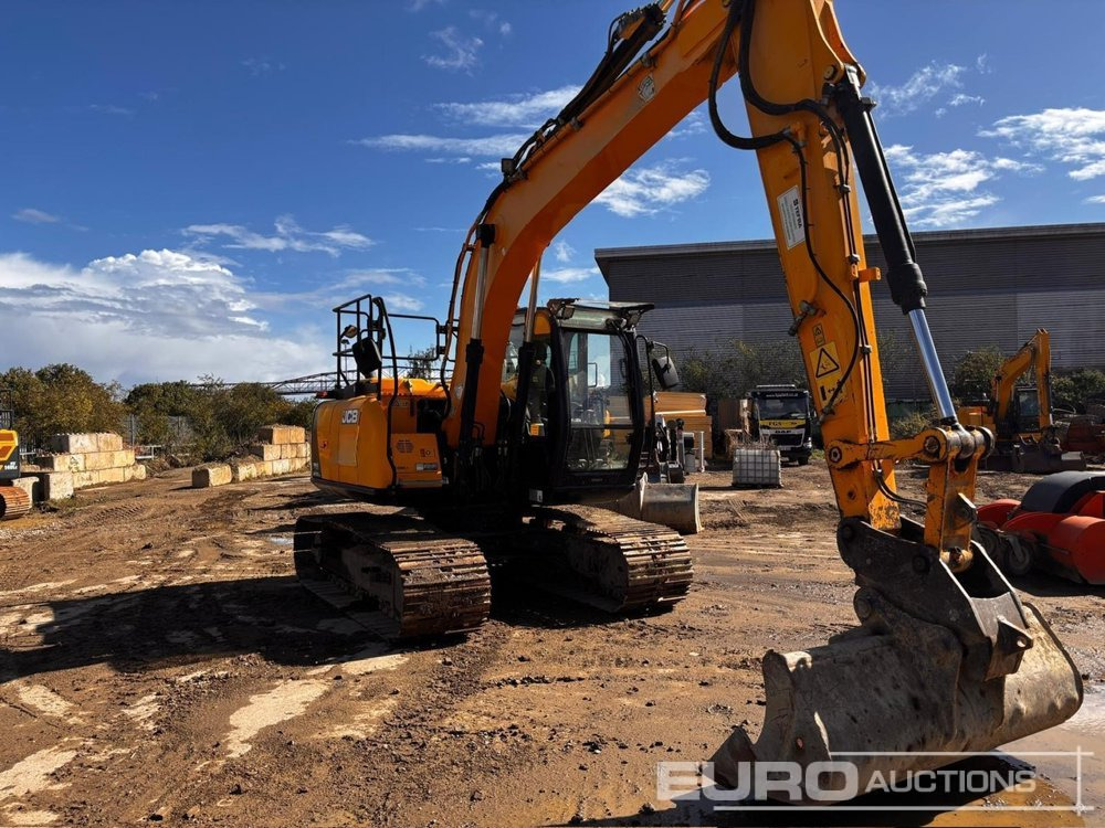 2017 JCB JS131LC+ - Pelle sur chenille: photos 1 2017 JCB JS131LC+ - Pelle sur chenille: photos 1