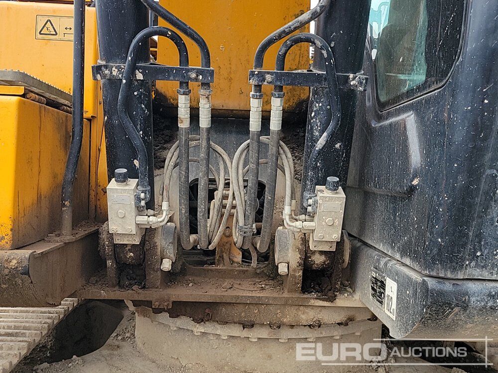 Pelle sur chenille 2017 JCB JS220LC 4F: photos 23 Pelle sur chenille 2017 JCB JS220LC 4F: photos 23