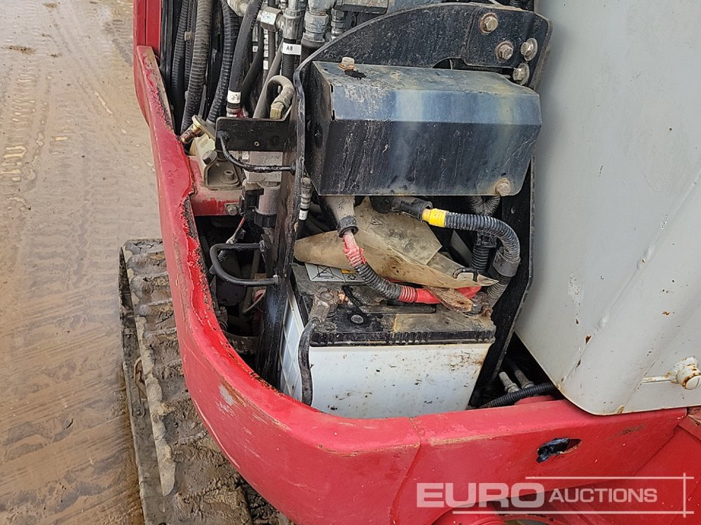 Mini pelle 2017 Takeuchi TB230: photos 31