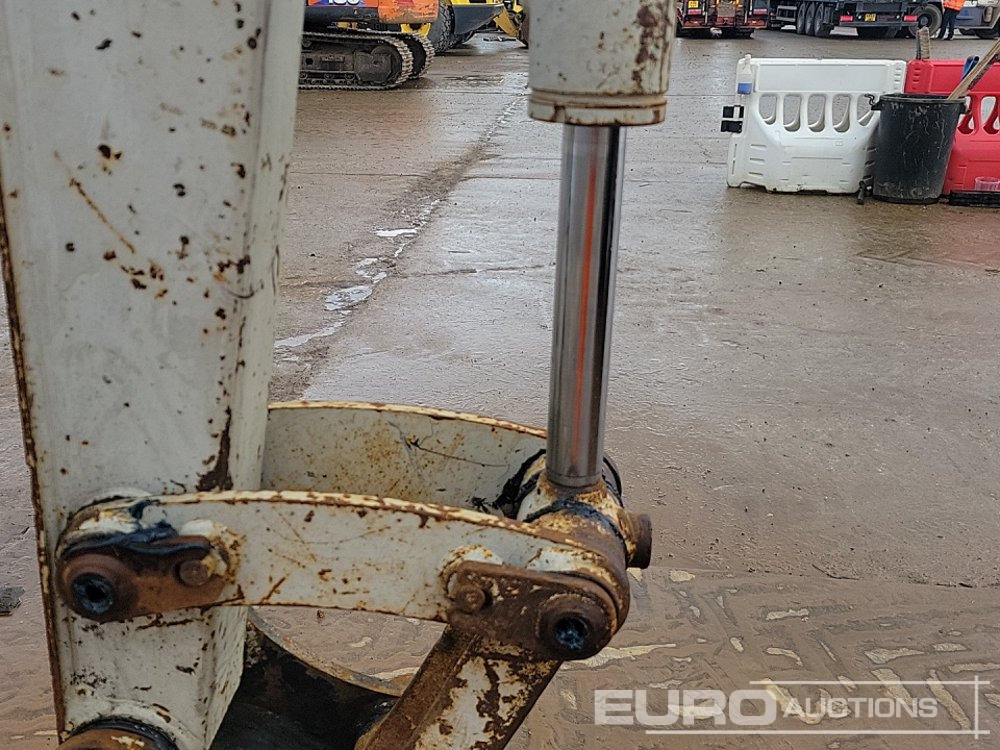 Mini pelle 2017 Takeuchi TB230: photos 19