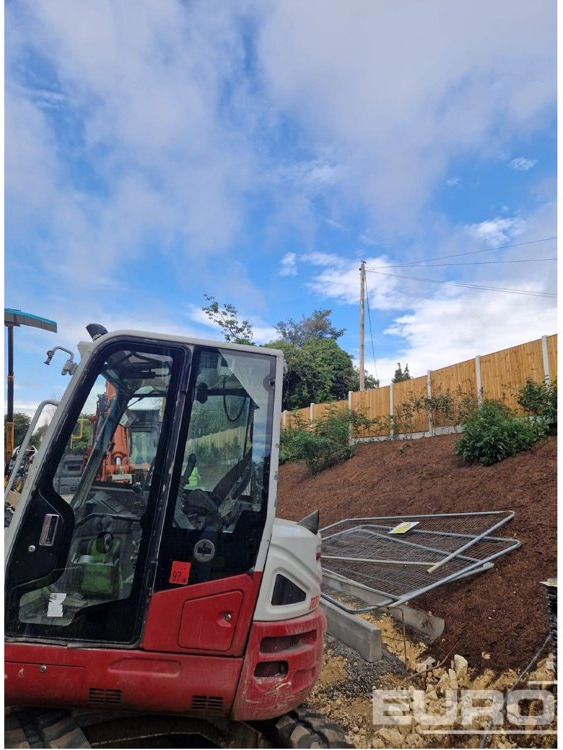 2017 Takeuchi TB260 - Mini pelle: photos 2 2017 Takeuchi TB260 - Mini pelle: photos 2