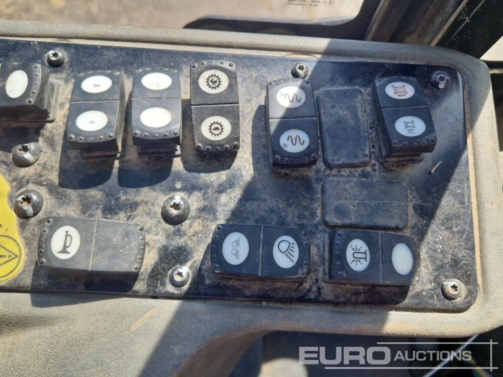 Compacteur 2018 CAT CS64B: photos 39 Compacteur 2018 CAT CS64B: photos 39