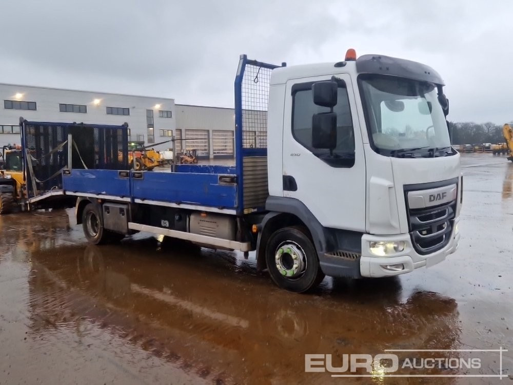2018 DAF 210 - Camion plateau: photos 5 2018 DAF 210 - Camion plateau: photos 5