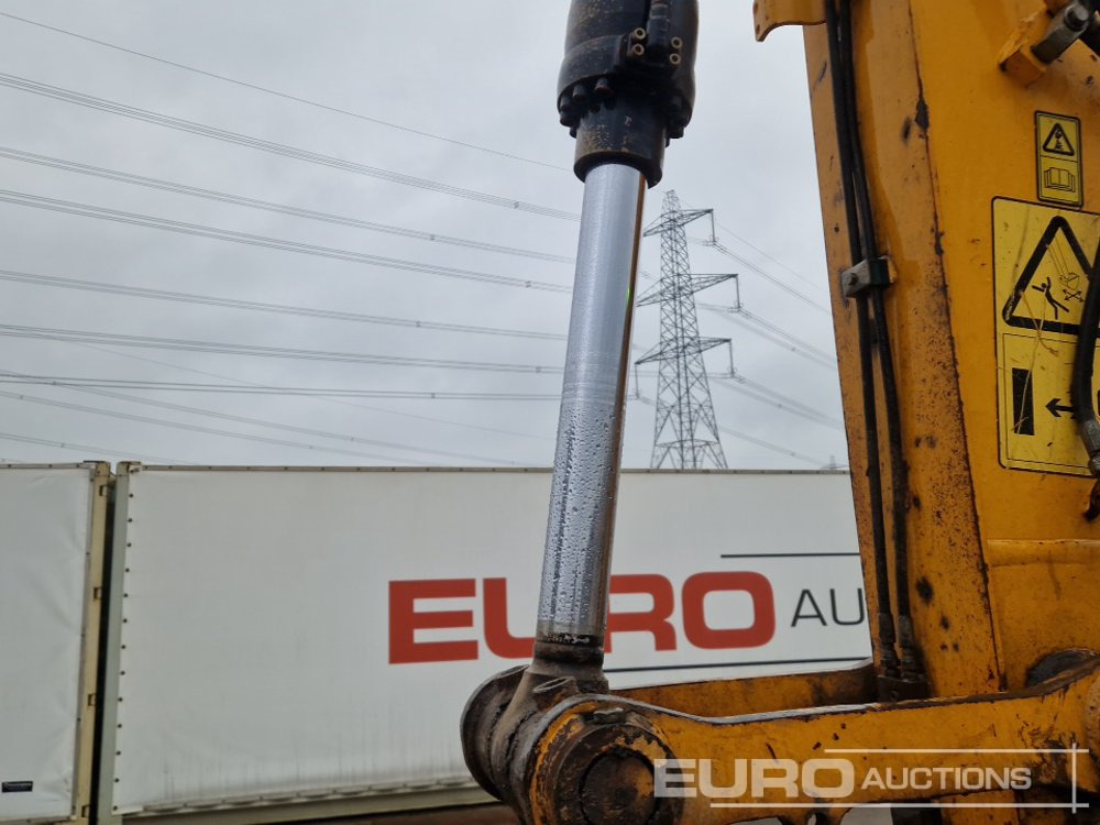 Pelle sur chenille 2018 JCB JS131LC: photos 23