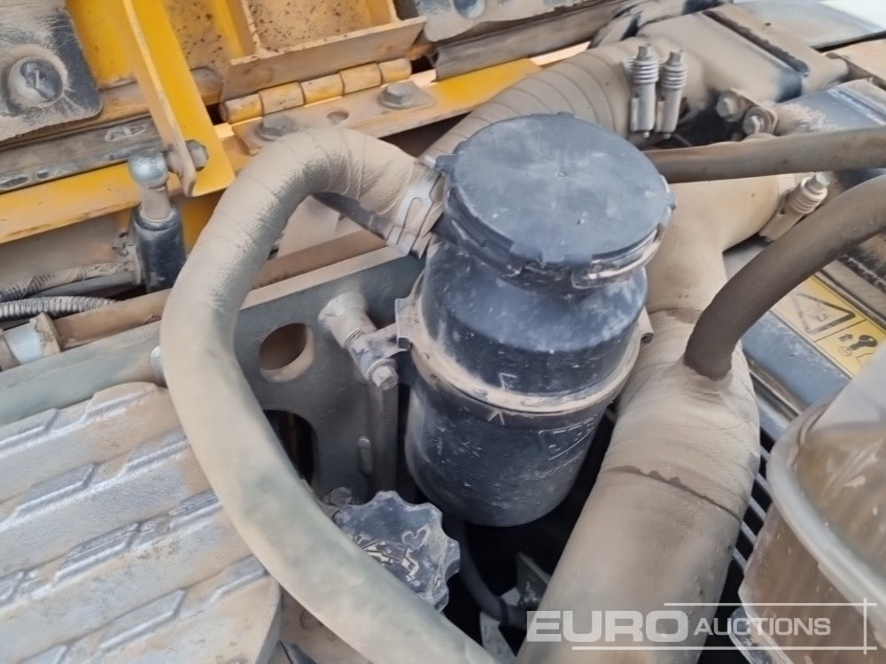 Pelle sur chenille 2018 JCB JS131LC: photos 31