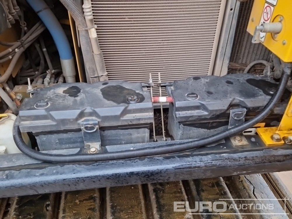 Pelle sur chenille 2018 JCB JS131LC: photos 36