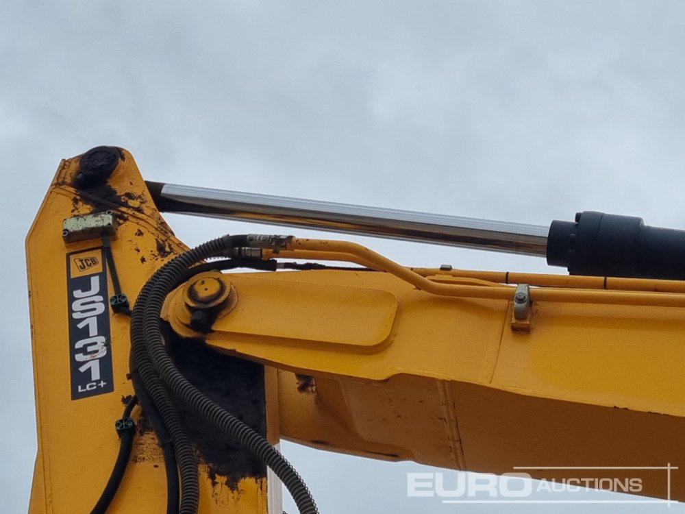 Pelle sur chenille 2018 JCB JS131LC: photos 18
