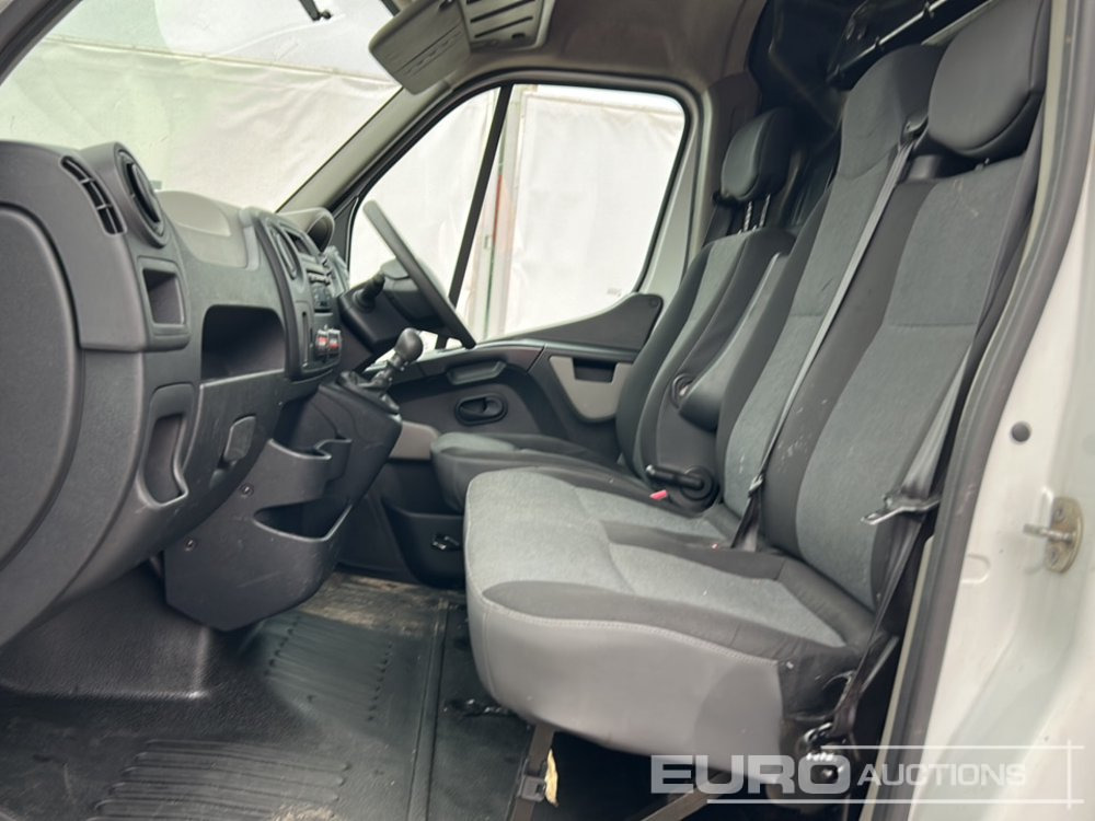 Utilitaire plateau 2018 Renault Master: photos 21