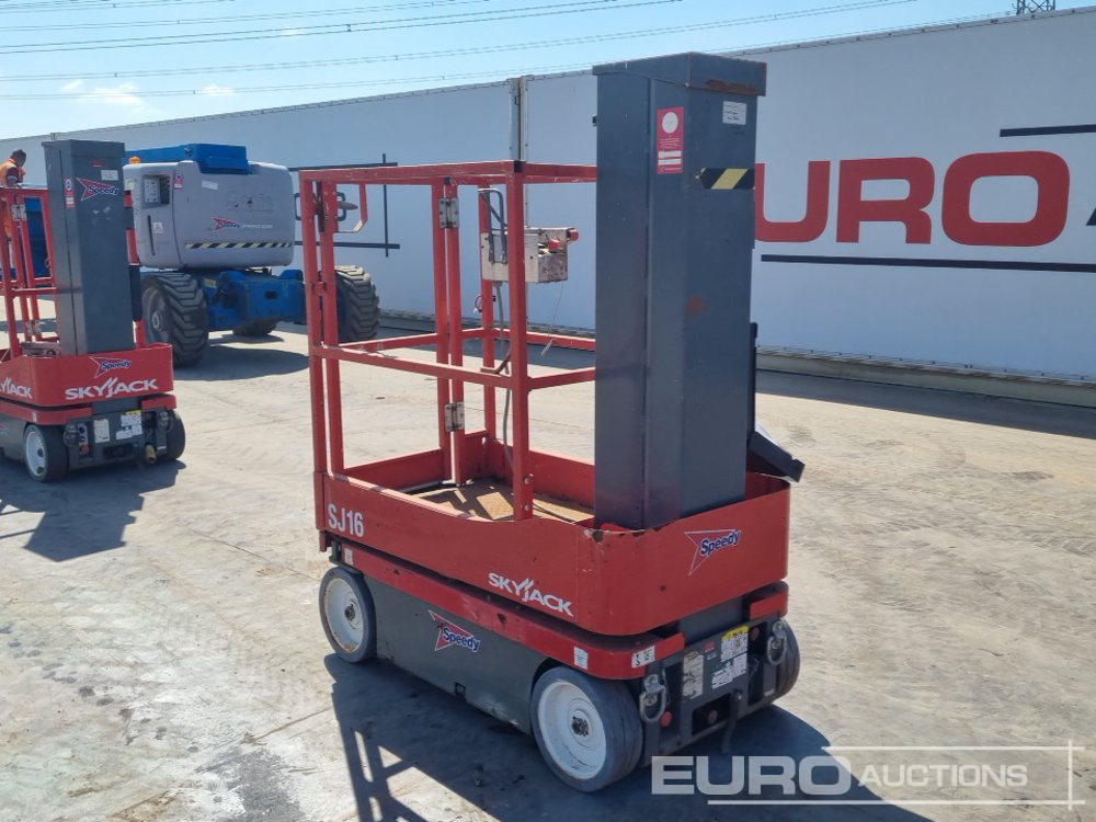 2018 SkyJack SJ16 - Nacelle: photos 3 2018 SkyJack SJ16 - Nacelle: photos 3