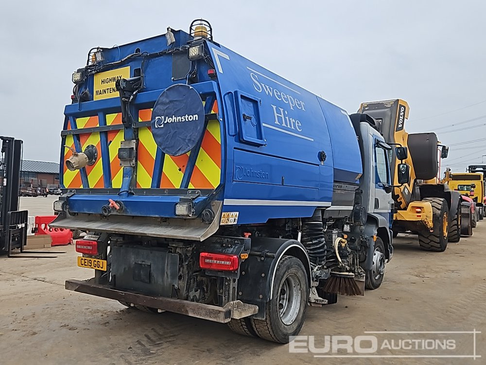 2019 DAF LF230 - Balayeuse de voirie: photos 5 2019 DAF LF230 - Balayeuse de voirie: photos 5