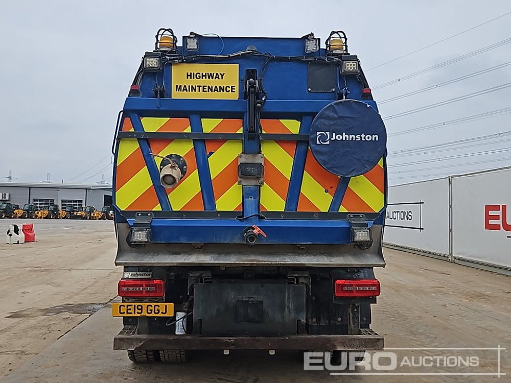 2019 DAF LF230 - Balayeuse de voirie: photos 4 2019 DAF LF230 - Balayeuse de voirie: photos 4