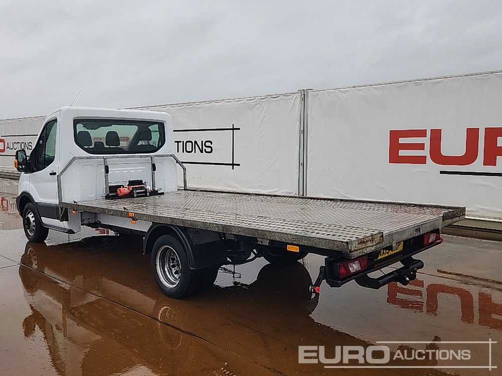 2019 Ford Transit 350 - Utilitaire plateau: photos 3 2019 Ford Transit 350 - Utilitaire plateau: photos 3