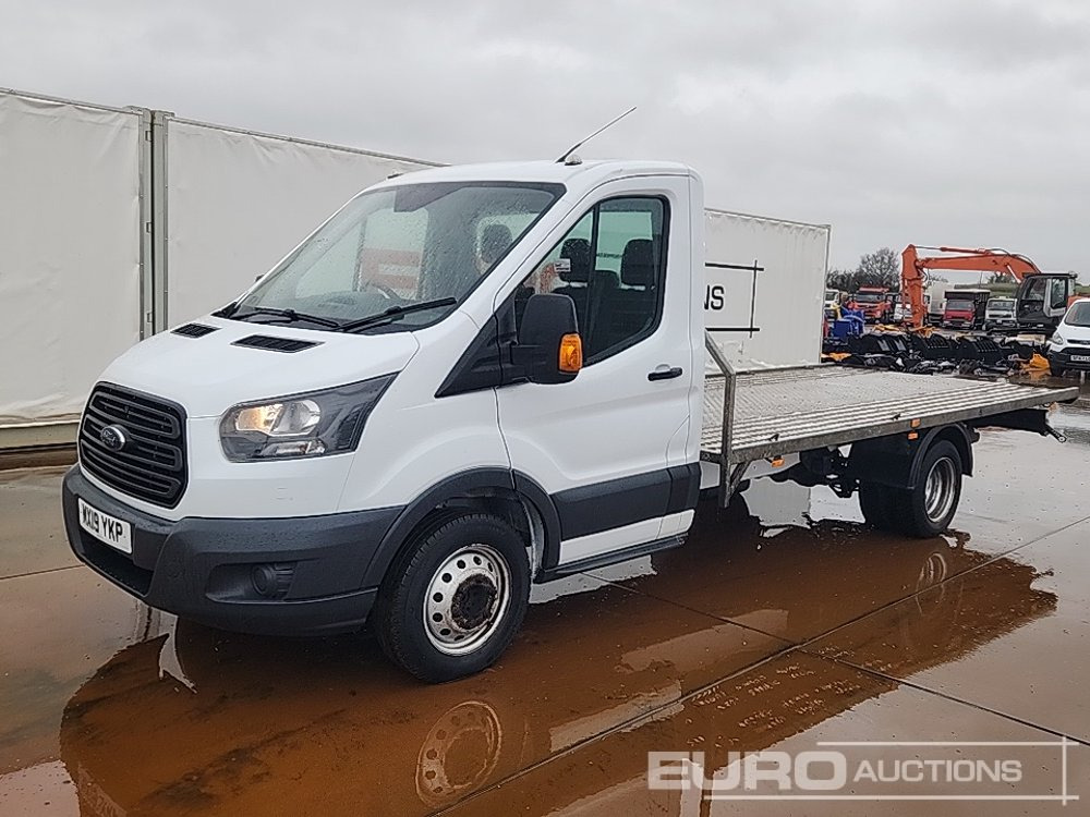 2019 Ford Transit 350 - Utilitaire plateau: photos 1 2019 Ford Transit 350 - Utilitaire plateau: photos 1