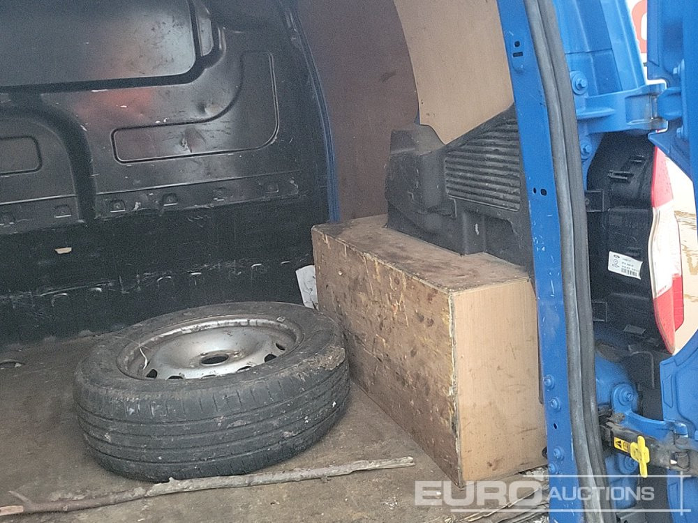 Fourgonnette 2019 Ford Transit Courier: photos 10 Fourgonnette 2019 Ford Transit Courier: photos 10