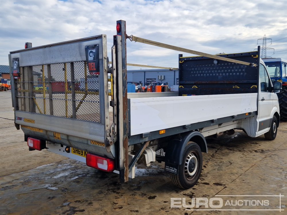2019 Volkswagen Crafter CR35 - Utilitaire plateau: photos 5 2019 Volkswagen Crafter CR35 - Utilitaire plateau: photos 5