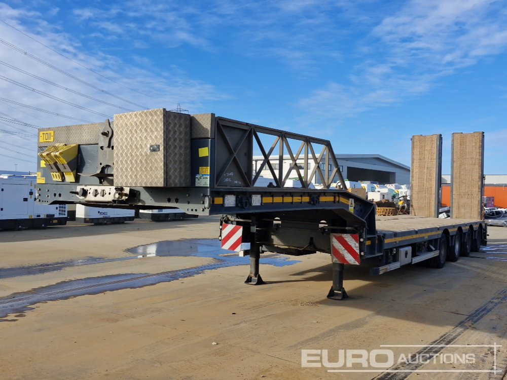 2020 Faymonville 4 Axle Step Frame Extendable Flatbed Trailer, Flip Tow Ramps - Semi-remorque plateau: photos 1 2020 Faymonville 4 Axle Step Frame Extendable Flatbed Trailer, Flip Tow Ramps - Semi-remorque plateau: photos 1