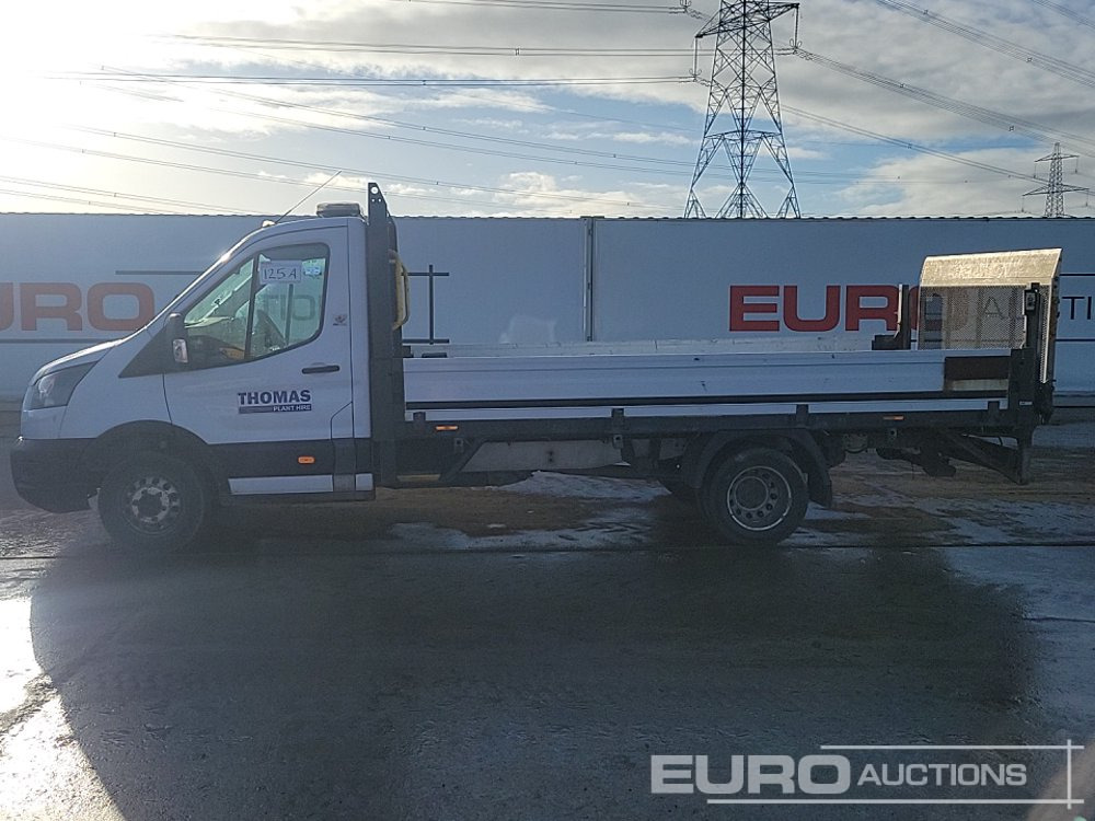 2020 Ford Transit 350 - Utilitaire plateau: photos 2 2020 Ford Transit 350 - Utilitaire plateau: photos 2