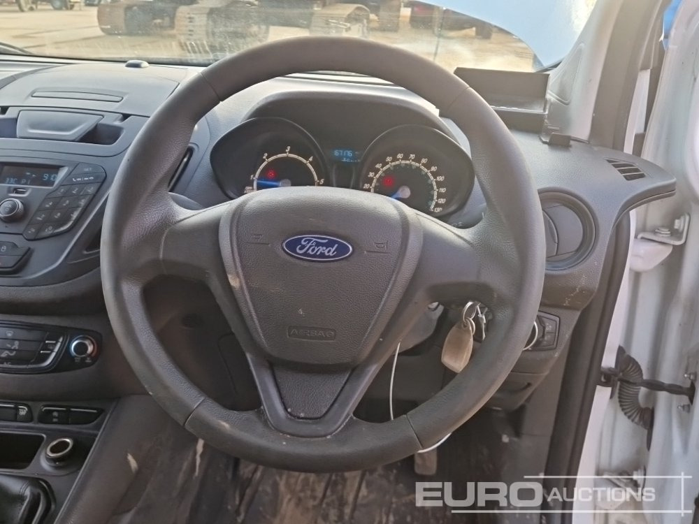 Fourgonnette 2020 Ford Transit Courier: photos 32 Fourgonnette 2020 Ford Transit Courier: photos 32