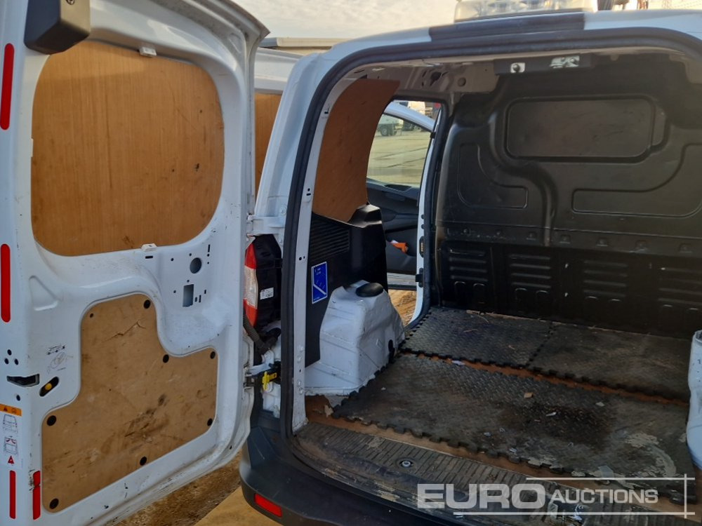 Fourgonnette 2020 Ford Transit Courier: photos 24 Fourgonnette 2020 Ford Transit Courier: photos 24