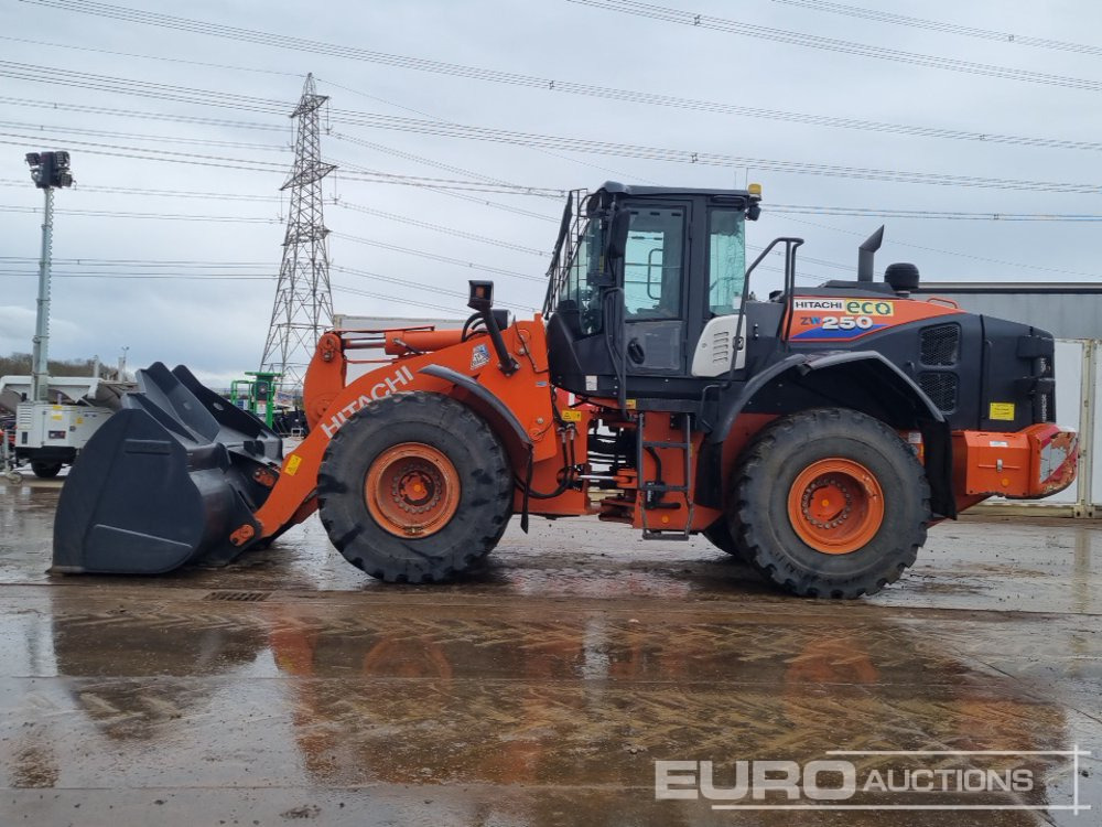 2020 Hitachi ZW250-6 - Chargeuse sur pneus: photos 2 2020 Hitachi ZW250-6 - Chargeuse sur pneus: photos 2