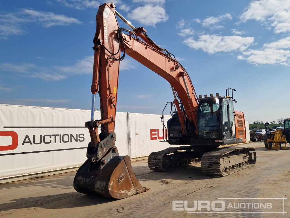 2020 Hitachi ZX225USRLC-6 - Pelle sur chenille: photos 1 2020 Hitachi ZX225USRLC-6 - Pelle sur chenille: photos 1