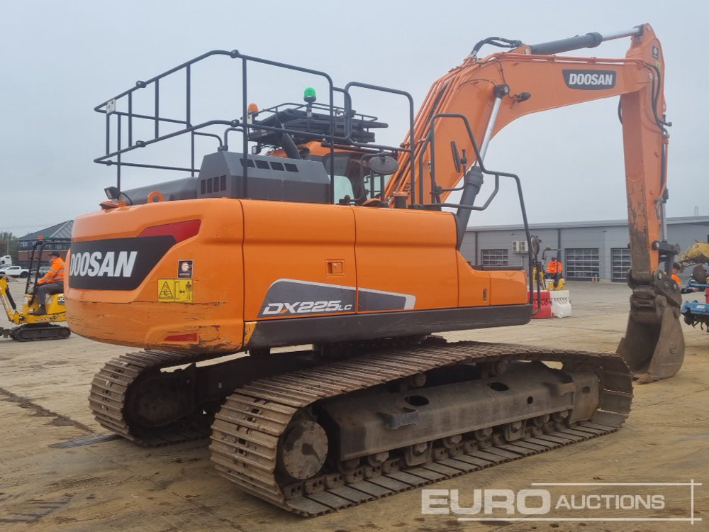 2021 Doosan DX225LC-5 - Pelle sur chenille: photos 5 2021 Doosan DX225LC-5 - Pelle sur chenille: photos 5