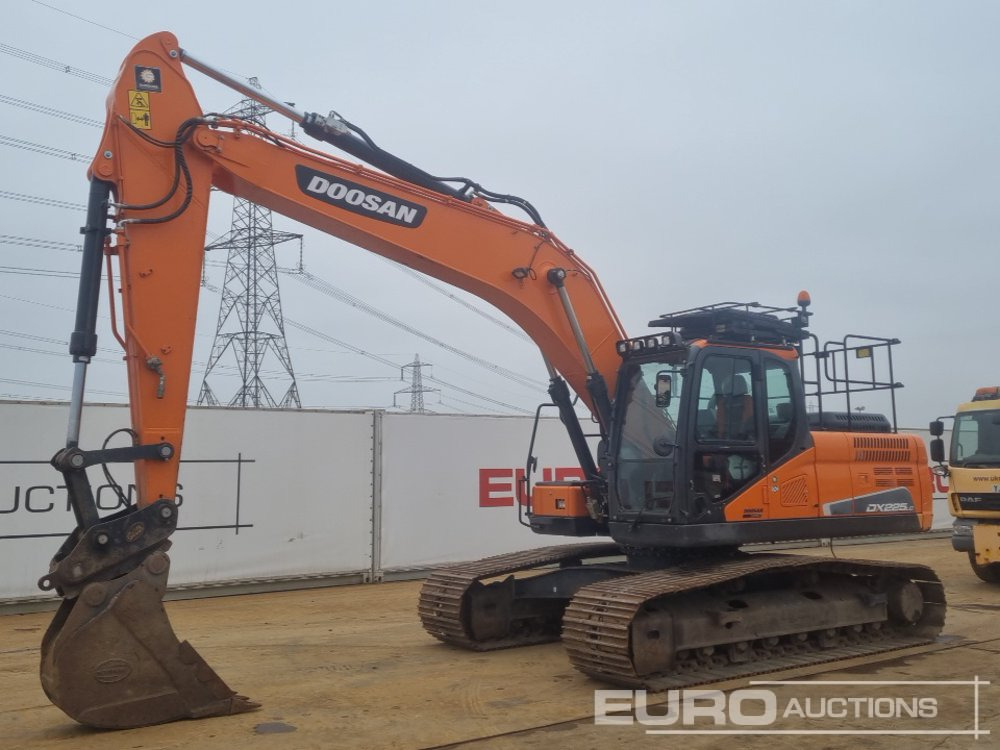 2021 Doosan DX225LC-5 - Pelle sur chenille: photos 1 2021 Doosan DX225LC-5 - Pelle sur chenille: photos 1