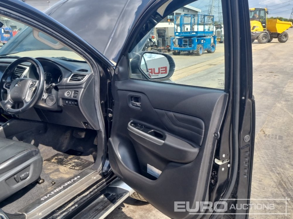 Pick-up 2021 Mitsubishi L200 Barbarian: photos 29