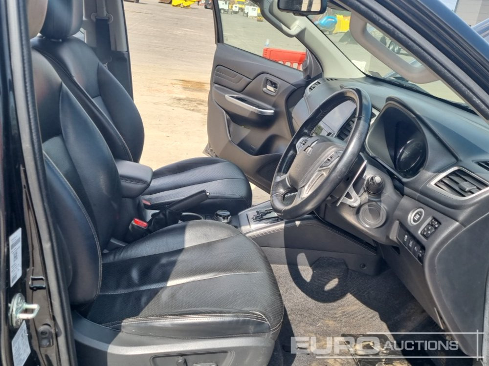 Pick-up 2021 Mitsubishi L200 Barbarian: photos 30