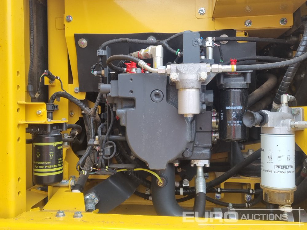 Pelle sur chenille 2022 Komatsu PC210LC-11: photos 32
