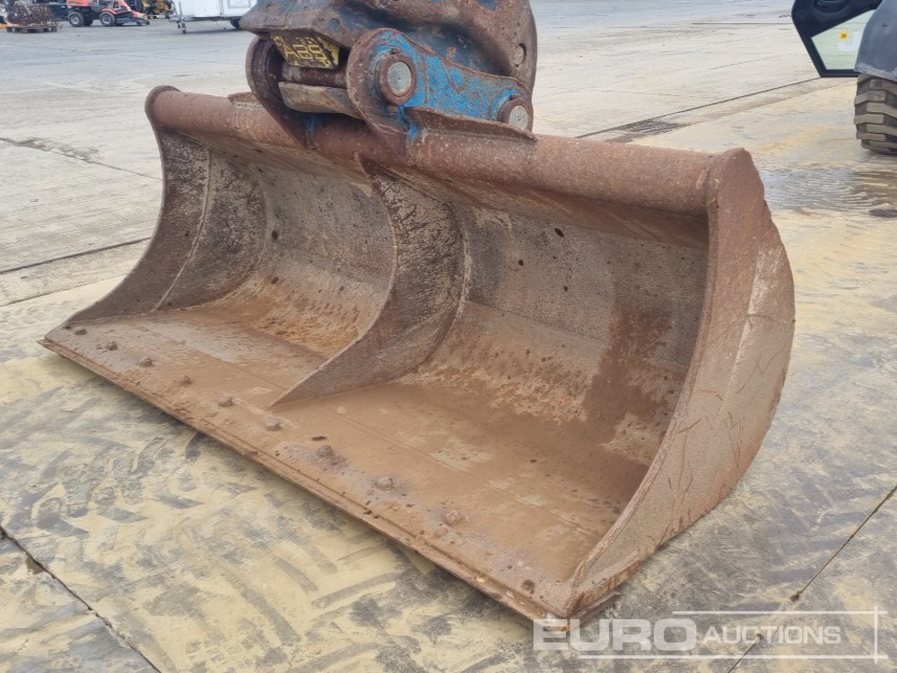 Pelle sur chenille 2022 Komatsu PC210LC-11: photos 22