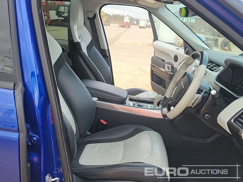 SUV 2022 Range Rover Sport: photos 26