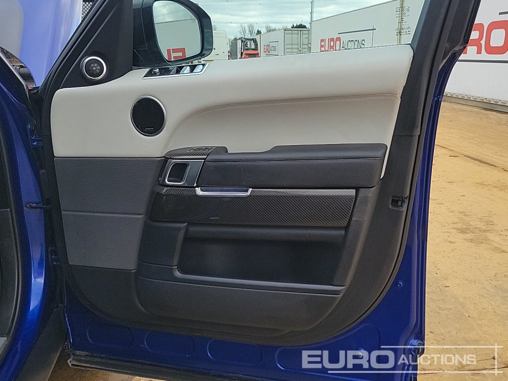 SUV 2022 Range Rover Sport: photos 25