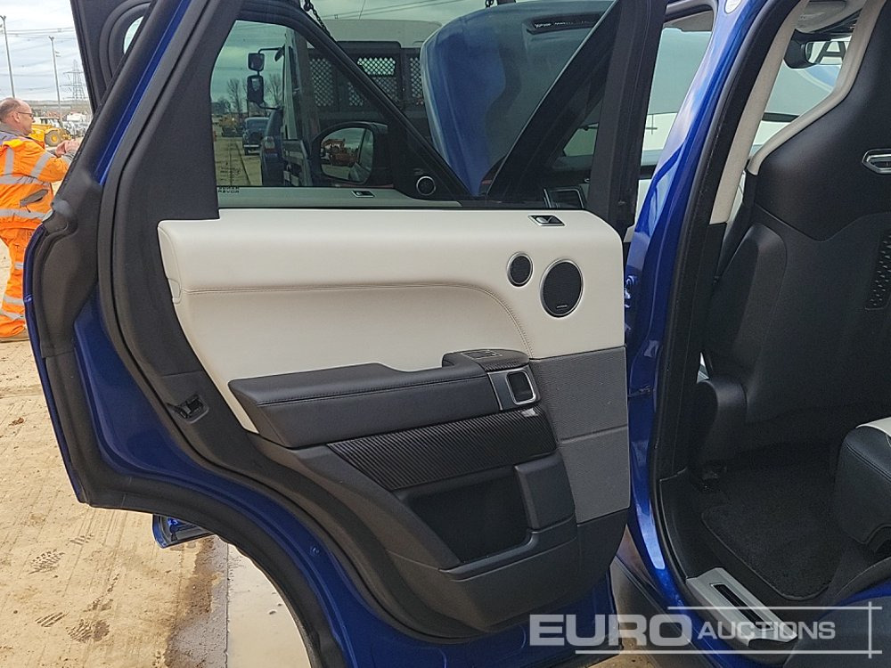 SUV 2022 Range Rover Sport: photos 19