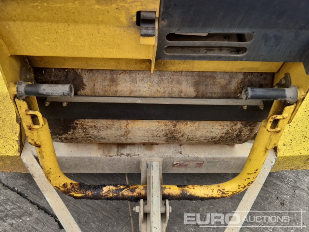 Travaux routiers 2023 Bomag BW71E-2: photos 19