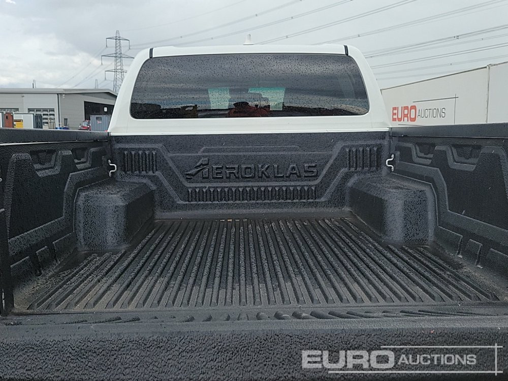 Pick-up 2023 Toyota Hilux: photos 13