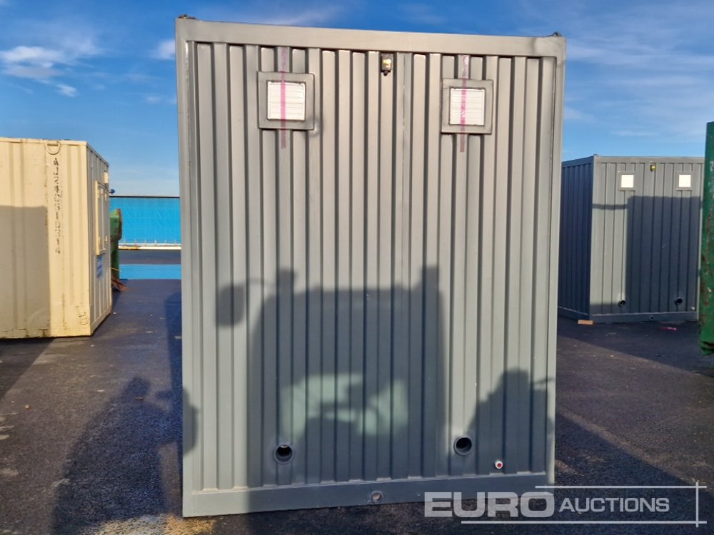 2025 Double Toilet Block (Cannot Be Reconsigned) - Conteneur maritime: photos 3 2025 Double Toilet Block (Cannot Be Reconsigned) - Conteneur maritime: photos 3