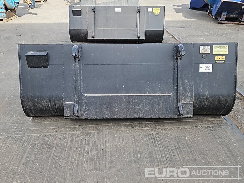 2025 Rhinox 90" Loading Bucket to suit Telehandler - Godet: photos 4 2025 Rhinox 90" Loading Bucket to suit Telehandler - Godet: photos 4