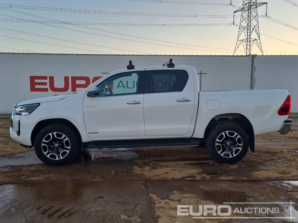 2025 Toyota Hilux Invincible - Pick-up: photos 2 2025 Toyota Hilux Invincible - Pick-up: photos 2