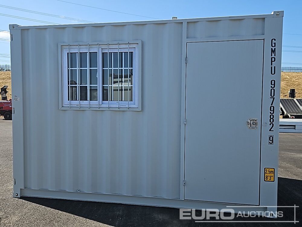 2026 12' x 7' Container, Side Door, End Door, Window (Cannot Be Rconsigned) - Conteneur maritime: photos 2 2026 12' x 7' Container, Side Door, End Door, Window (Cannot Be Rconsigned) - Conteneur maritime: photos 2