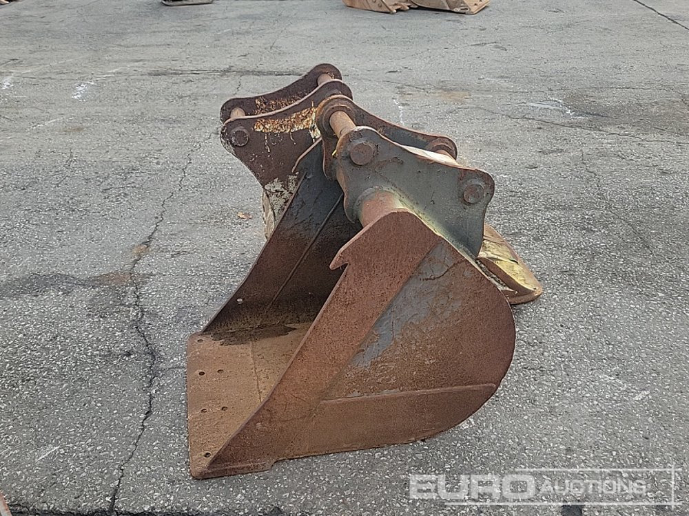 Godet 24", 24" Digging Bucket 50mm Pin to suit 6-8 Ton Excavator: photos 6 Godet 24", 24" Digging Bucket 50mm Pin to suit 6-8 Ton Excavator: photos 6