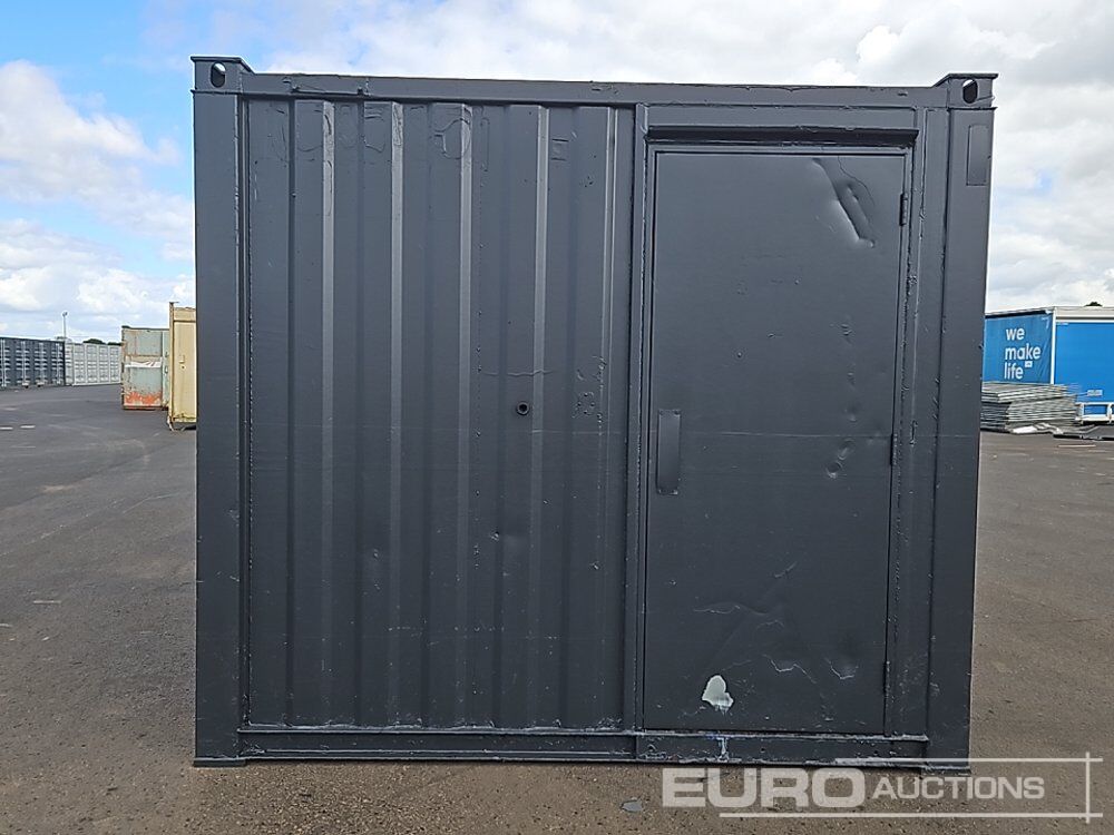 24' x 9' Containerised Office Unit (Cannot Be Reconsigned) - Conteneur maritime: photos 2 24' x 9' Containerised Office Unit (Cannot Be Reconsigned) - Conteneur maritime: photos 2
