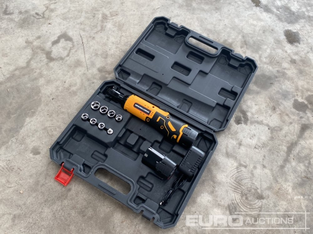 3/8" Slimline 12V Ratchet Driver, Batteries, Charger, Sockets - Équipement de garage: photos 3 3/8" Slimline 12V Ratchet Driver, Batteries, Charger, Sockets - Équipement de garage: photos 3